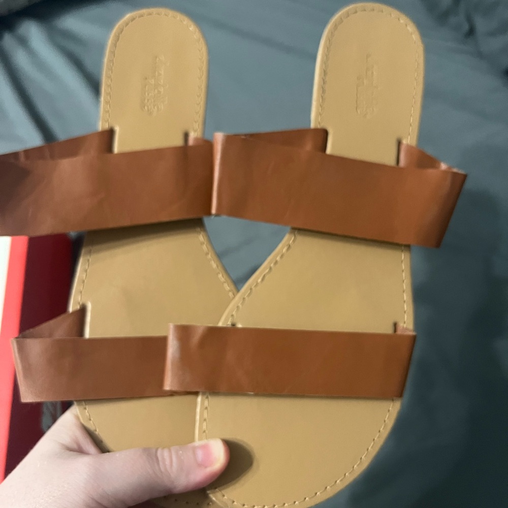 Women’s sandals